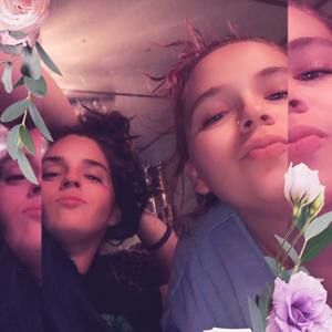 Meet your Posher, Kayla